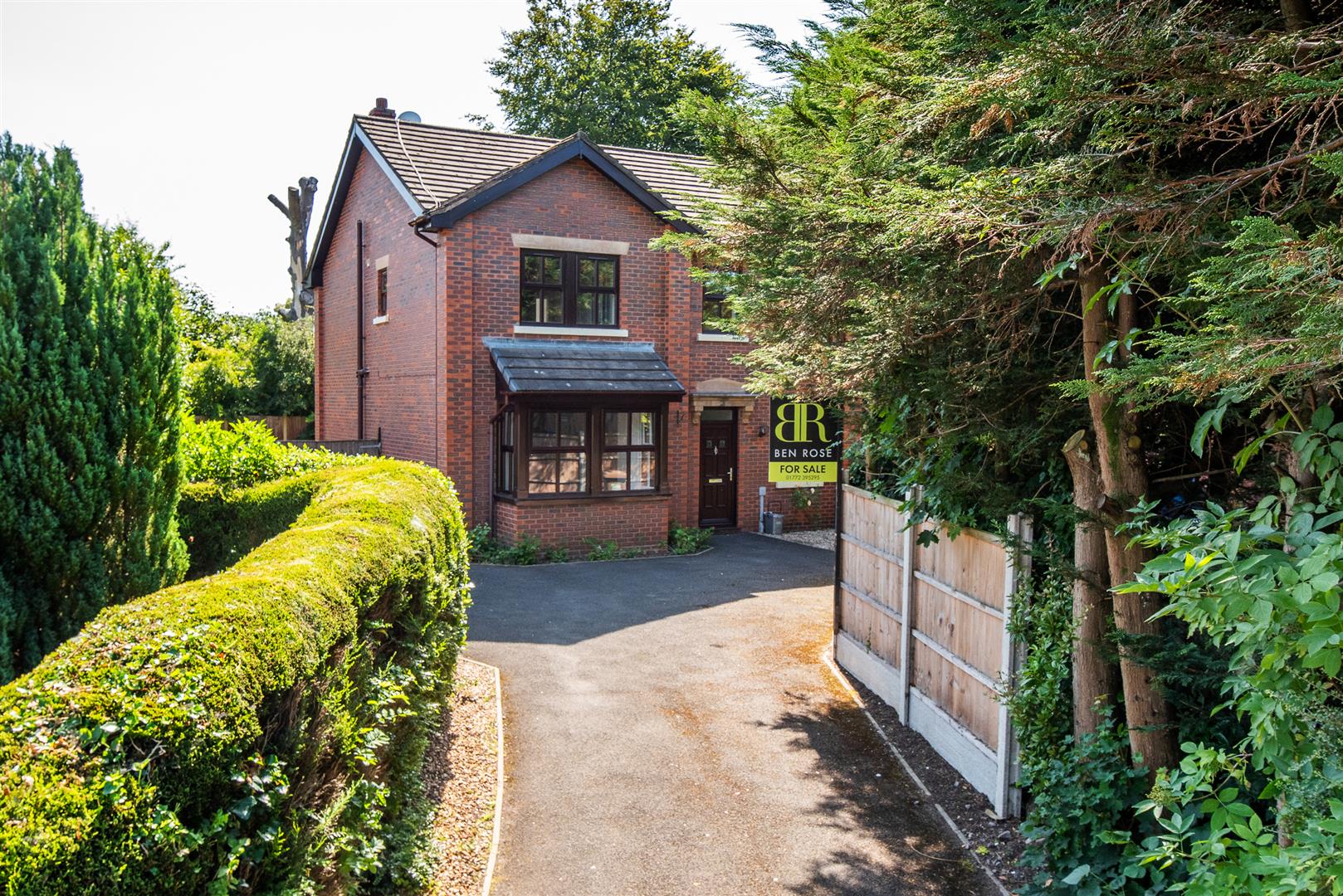 4 bed property in Beechfield Court, Leyland